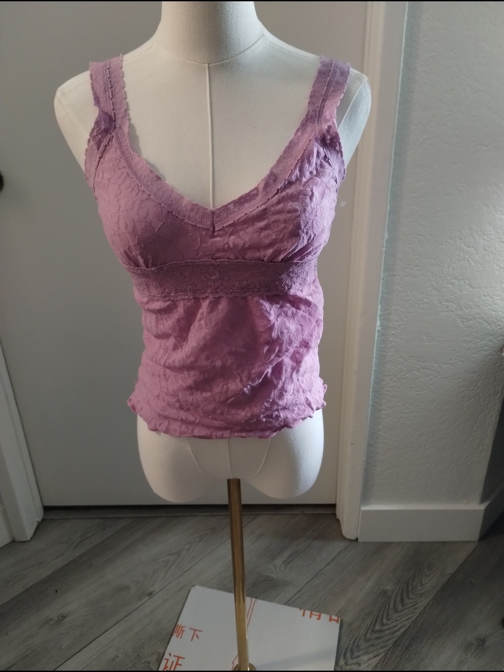 a.n.a Lace-Trim V-Neck Tank Top - Mauve